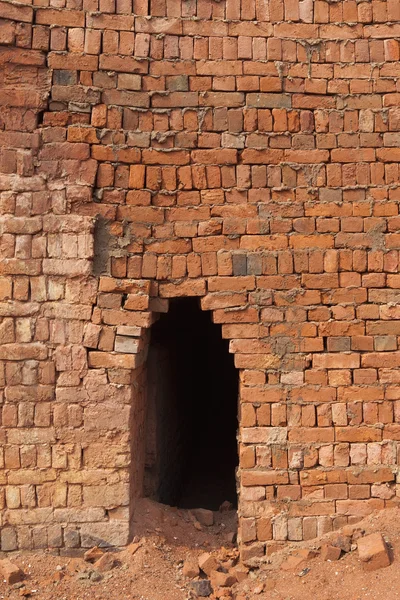 Brickyard torken ingången — Stockfoto