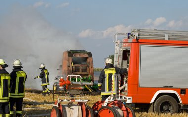 yuvarlak balya yanma