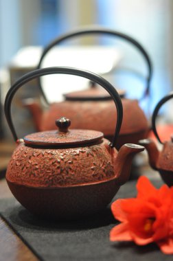 demir Asya çaydanlık