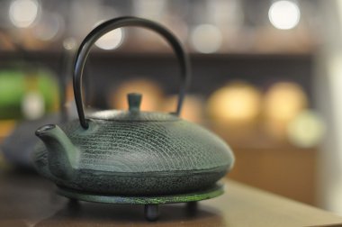 siyah demir Asya çaydanlık