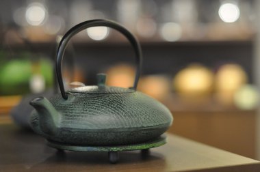 siyah demir Asya çaydanlık