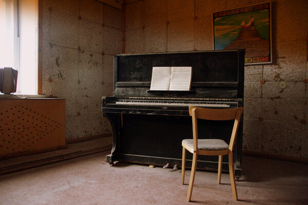 Piramiden: the arctic ghost city