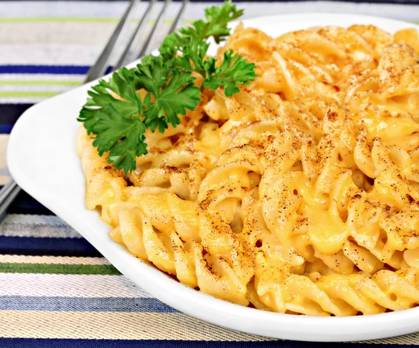 Spiral Macaroni and Cheddar Cheese Macro — Stock Photo, Image