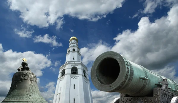 Tsar Cannon and Tsar Bell, Moscow Kremlin — Stock Photo, Image