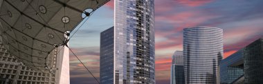 la grande arche. La defense, ticari ve iş merkezi paris, Fransa