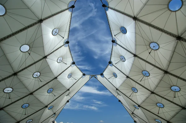 La grande arche. La defense, commerciële en zakelijke centrum van Parijs, Frankrijk — Stockfoto