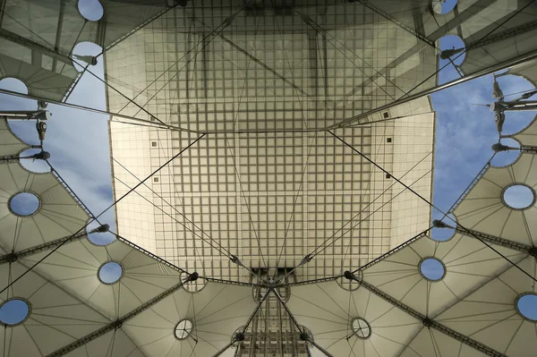 La grande arche. La defense, ticari ve iş merkezi paris, Fransa — Stok fotoğraf