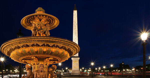 Fountain at the Place de la Concorde in Paris by night, France
