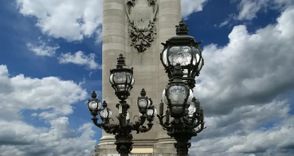 Міст Олександра III (фрагмент) - Париж, Франція. — стокове фото