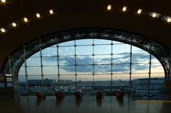 巴黎 － 夏尔 · 戴高乐机场、 巴黎戴高乐机场、 lfpg — 图库照片