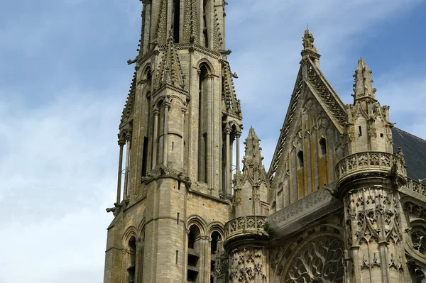 Domkyrkan (notre dame) av senlis, oise, Picardie, Frankrike — Stockfoto