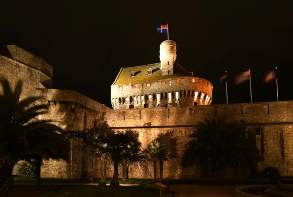 Saint-Malo di malam hari-Perancis — Stok Foto