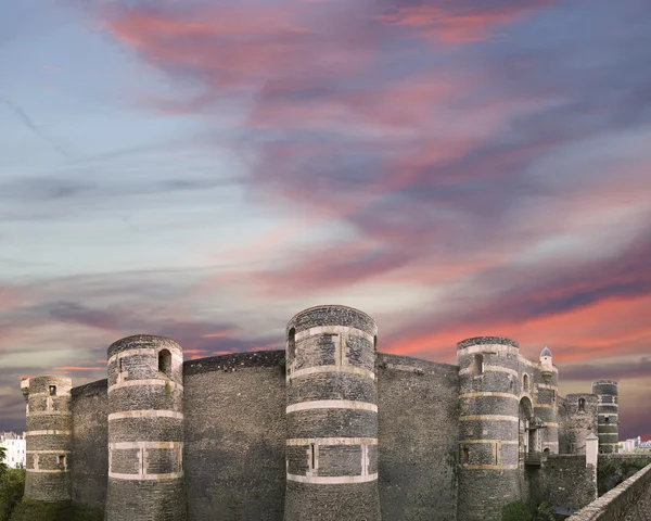 Utsidan av angers castle (panorama), staden angers, Frankrike — Stockfoto