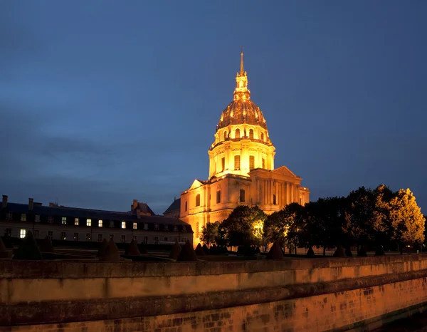 A Les Invalides - Párizs, Franciaország — Stock Fotó