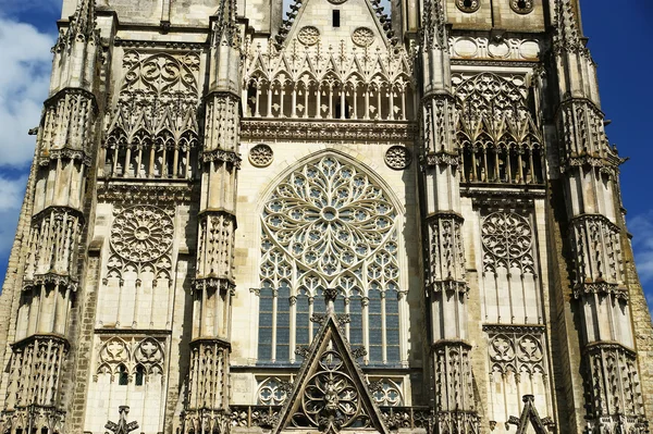 Gotycka katedra saint-gatien (zbudowany w latach 1170-1547), tours, Francja — Zdjęcie stockowe
