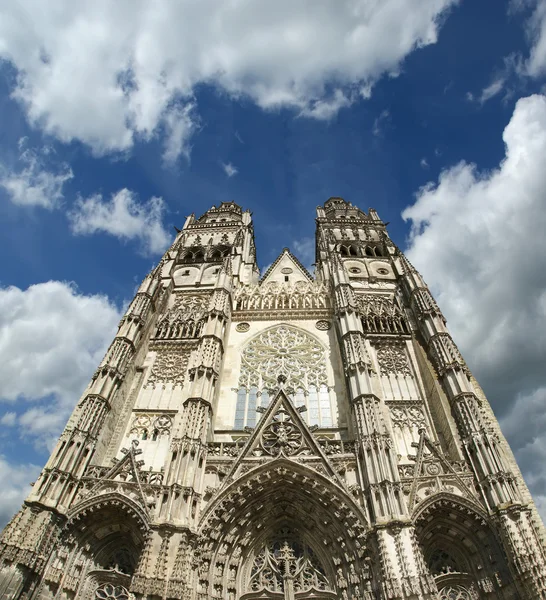 Готичний собор Святого Ґатьєн (побудована між 1170 і 1547), тури, Франції — стокове фото