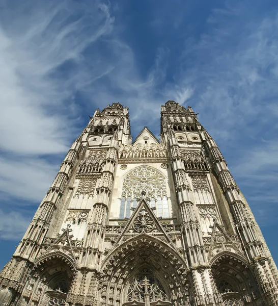 Gotiska katedralen saint gatien (byggd mellan 1170 och 1547), tours, Frankrike — Stockfoto
