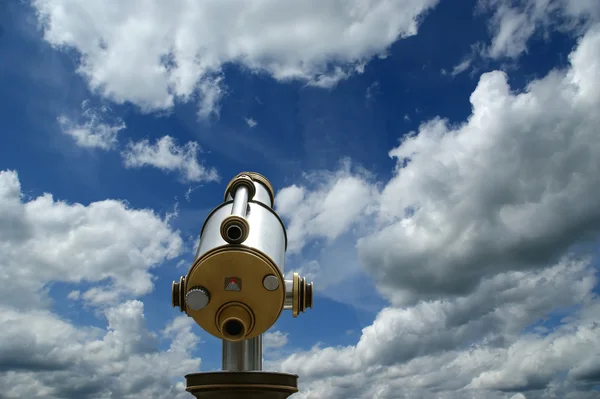 Visor del telescopio (telescopio de tipo turístico) ) — Foto de Stock