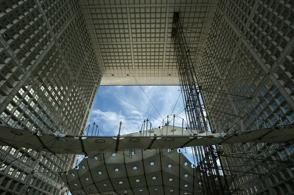 La grande arche. La Défense, Paryż, Francja — Zdjęcie stockowe