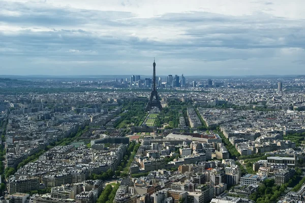 Stadens silhuett på dagtid. Paris, Frankrike — Stockfoto