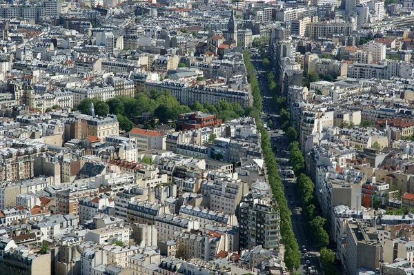 昼間で街のスカイライン。パリ、フランス — ストック写真