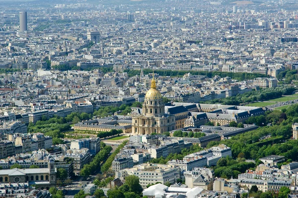 Городской горизонт днем. Париж, Франция — стоковое фото