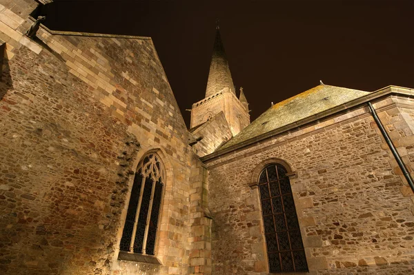 Saint-Malo katedralen på natten, Bretagne, Frankrike — Stockfoto