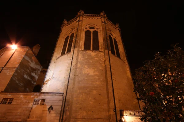 圣莫里斯大教堂在晚上，在法国昂热 — 图库照片