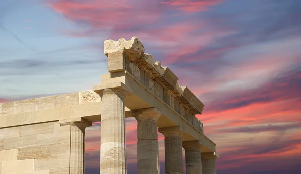 Gedeeltelijk herbouwd tempel van athena lindia, Rhodos Eiland, Griekenland — Stockfoto