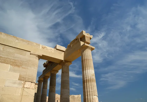 Delvis ombyggd Athenatemplet lindia, Rhodos, Grekland — Stockfoto