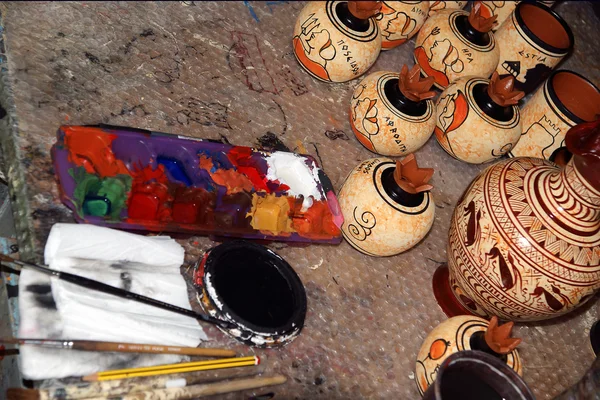 Cerâmica fazendo cópias de vasos gregos antigos — Fotografia de Stock