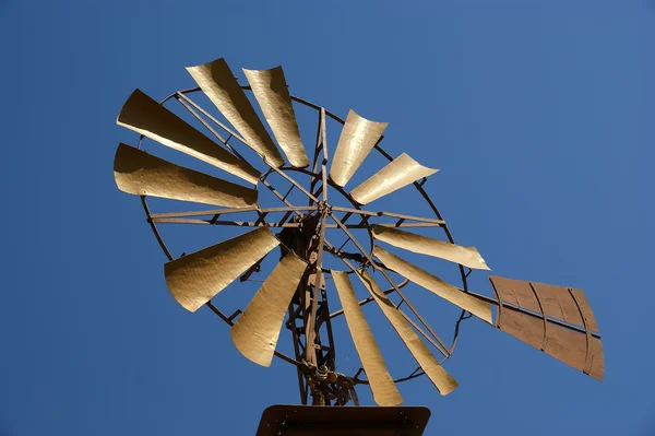 Old ranch windmill — Stock Photo, Image