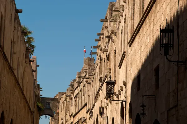 Middeleeuwse avenue van de ridders, rhodes citadel, Griekenland — Stockfoto