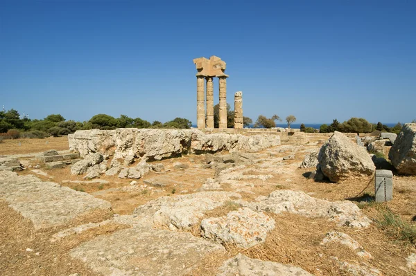 Templo de Apolo en la Acrópolis de Rodas, Grecia — Foto de Stock