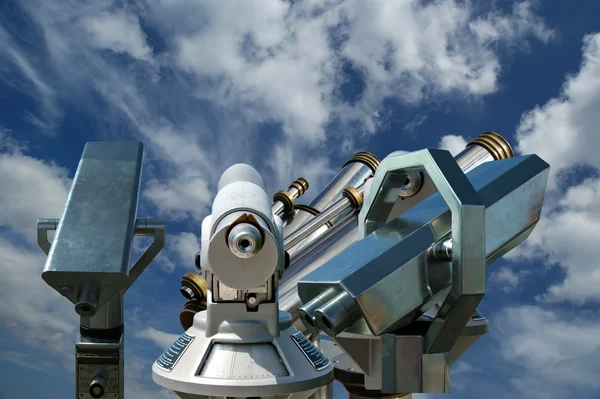 Visor del telescopio (telescopio de tipo turístico) ) — Foto de Stock