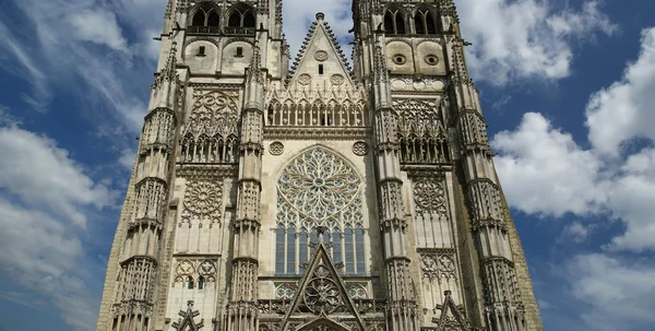 Gothic cathedral of Saint Gatien — Stock Photo, Image