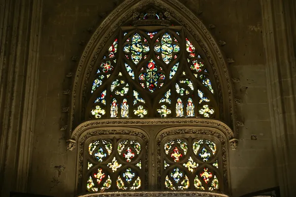 Vidriera. Catedral gótica de San Gatien —  Fotos de Stock