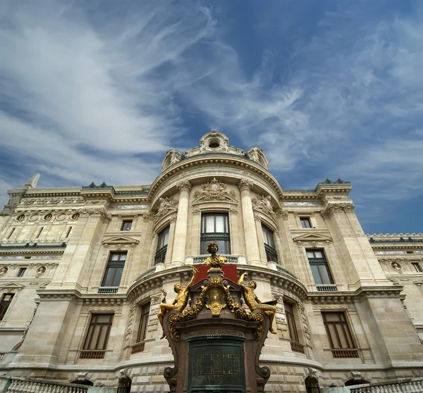 Opera Garnier v Paříži (ve dne), Francie — Stock fotografie