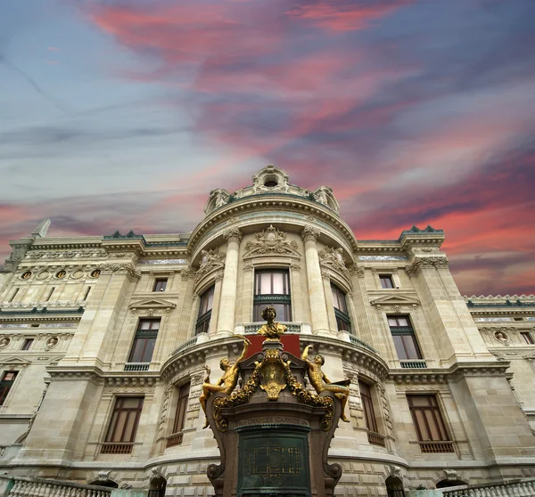 Garnier Operası (gündüz), Fransa
