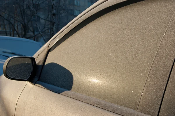 Autó borított fagy. Téli — Stock Fotó
