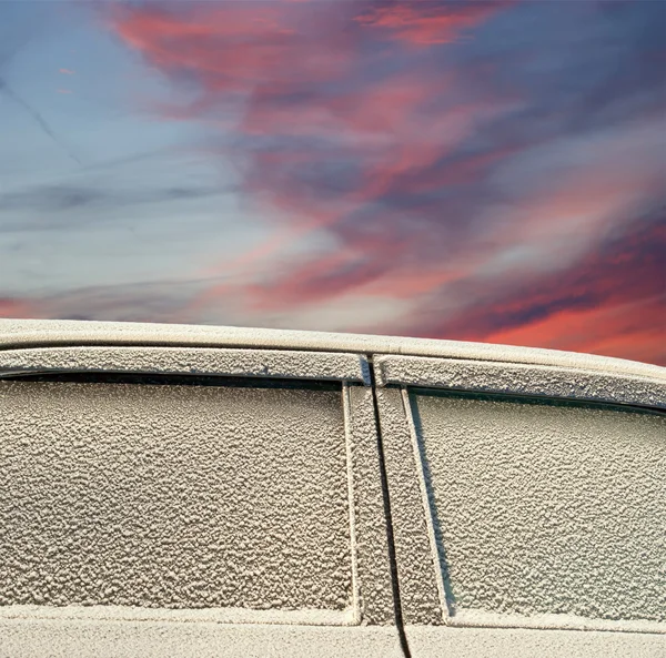 Autó borított fagy. Téli — Stock Fotó