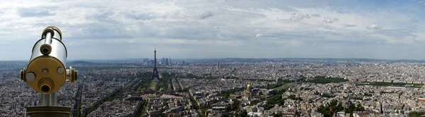 Telescoop viewer en stad skyline overdag. Paris, Frankrijk — Stockfoto