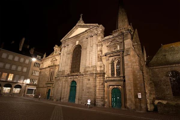 Saint-Malo katedrála v noci – Bretaň, Francie — Stock fotografie