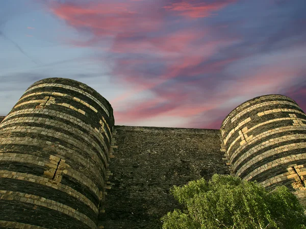 Exterior do Castelo Angers à noite, cidade de Angers, França — Fotografia de Stock