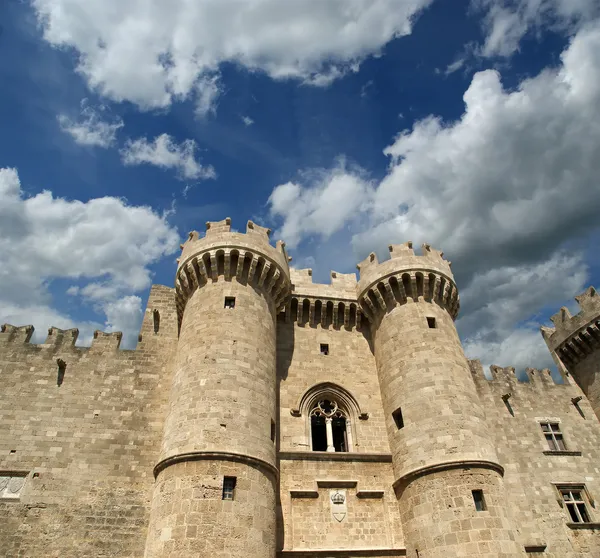 Rhodes mittelalterliche Ritterburg (Palast), Griechenland — Stockfoto