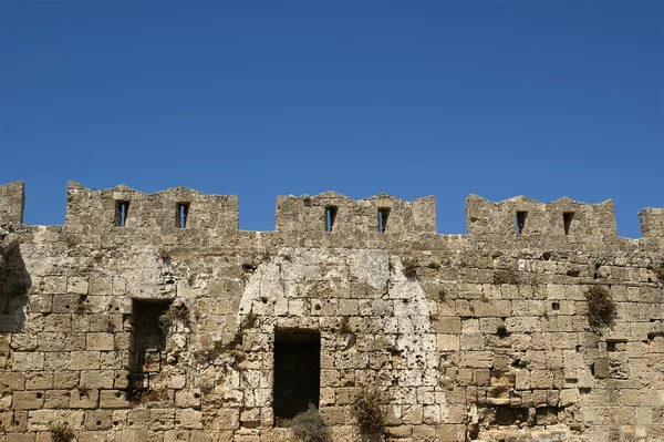 Medieval city walls in Rhodes town, Greece — Stock Photo, Image