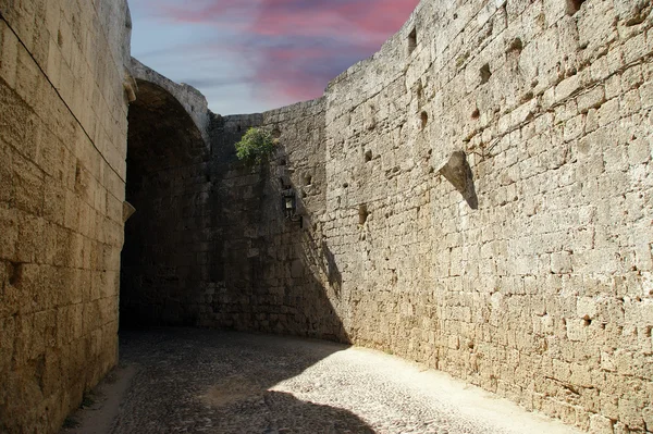 Mury średniowieczne miasto Rodos, Grecja — Zdjęcie stockowe