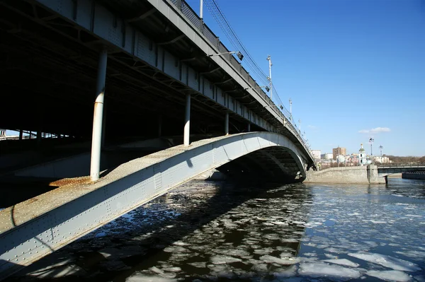 Bolshoy Ustinsky Bridge in Moscow, Russia — Stock Photo, Image