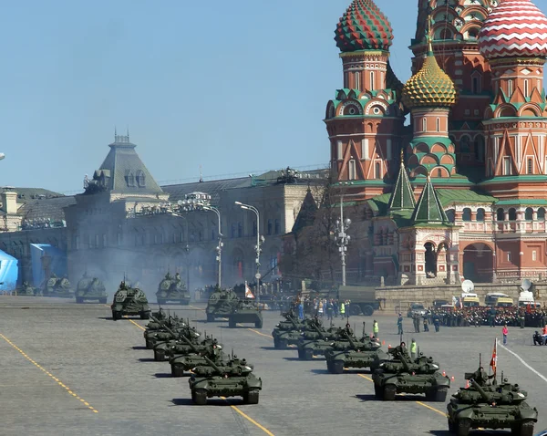 Repetitie van militaire parade op Rode plein Moskou, Rusland — Stockfoto