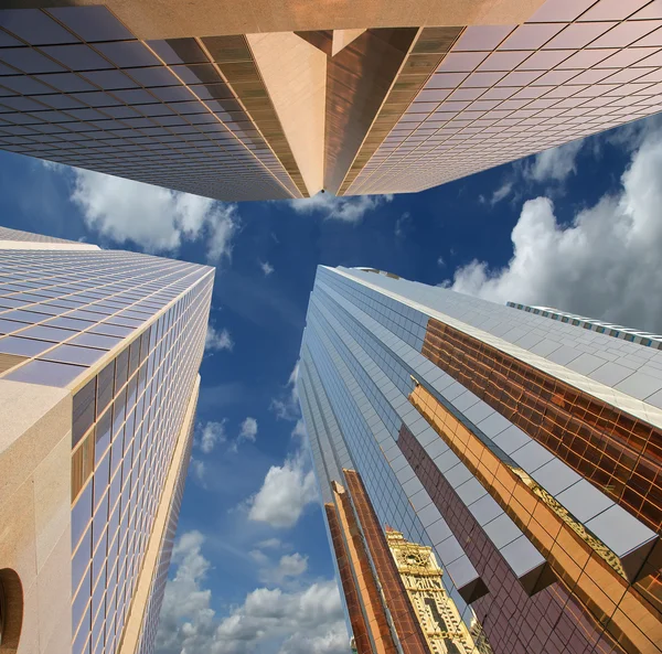 Modern felhőkarcolók, Sheikh zayed road, Dubai, Egyesült Arab Emírségek — Stock Fotó